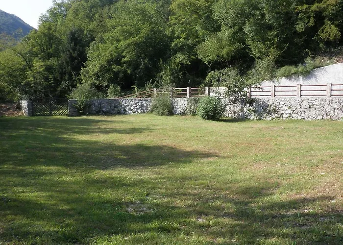 Soca House * كوباريد